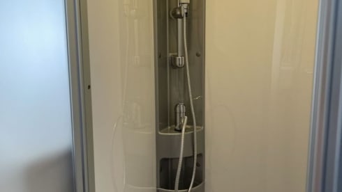 BaBee – 2021 Dethleffs T7052 DBM - Low Profile 4 Berth Motorhome