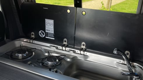 Nemo – 4 berth dog friendly campervan with Pop top