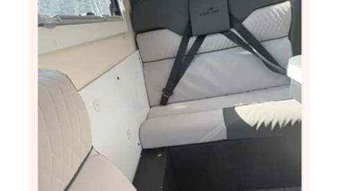 Luxurious new 6-person Roller Team Kronos Advance semi-integrated from 2024