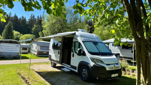 Freedom Suite – 2p Pössl bus uit 2026