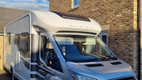 Autotrail F74 2023 – Luxury 4 berth Motorhome 