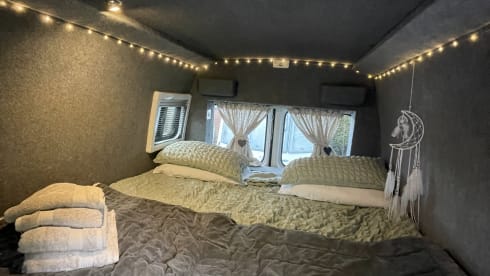 Meet Hermes – Hermes- Your Home on Wheels for Family Adventures – Off-Grid 3 Berth Camper | Pet Friendly | Drive-Away Awning