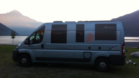 Zierik – Pössl/ Globecar.... Een sportieve en luxe camper!