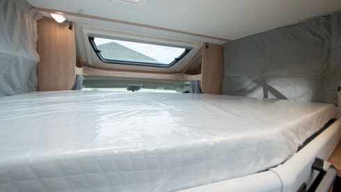 T69L – Hele mooie ruime 4 persoons Sunlight camper uit 2023, veel bergruimte.