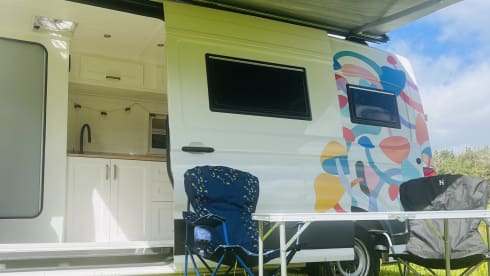 Shroomie – 2 berth Volkswagen crafter campervan