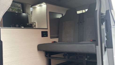 Bobby – 4 berth Toyota campervan