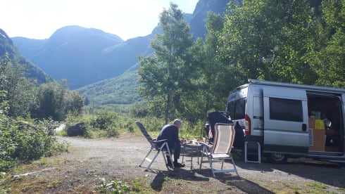 Compact bus camper with many useful extras