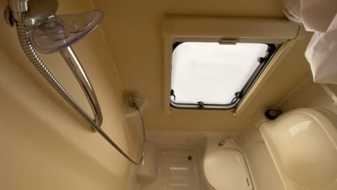 Panoramic – Gorgeous 2/3/4 Berth motorhome