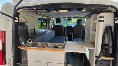 BOEK NU JE NAJAARS- of WINTERTRIP! – 🚐 AntilopeVAN Comfort Plus: compattezza e funzionalità intelligenti!