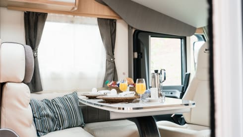 Mercator – Compleet uitgeruste nieuwe camper