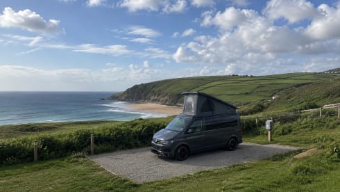 Daisy – Combi VW T6 automatique | Proche de Stansted | Chiens admis | 4 couchages