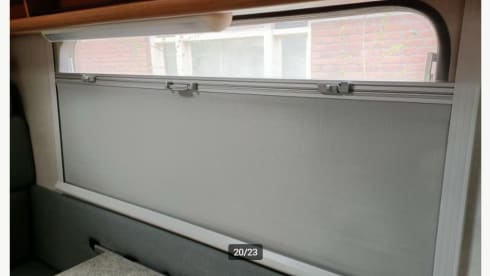 Nice 6-person alcove camper for rent