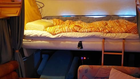 Early bird rate 2025 Lovely comfortable Hymer Camper   