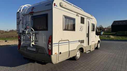 Fijne Bürstner camper voor 4 personen