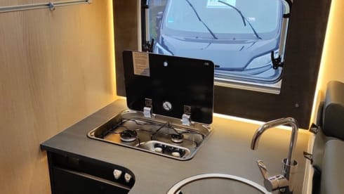 Clyde – Clyde – The stylish one for big dreams