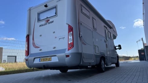 60.000 km – 6p Roller Team alcove uit 2013