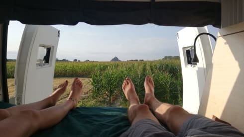 Boxer XL for tall people, surf camper with large garage