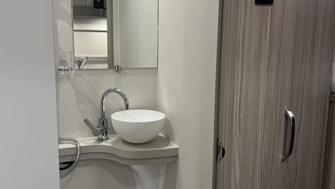 The Great Escape – NEW 2024 4 berth Peugeot Elddis Autoquest 194 - TLL exclusive Edi