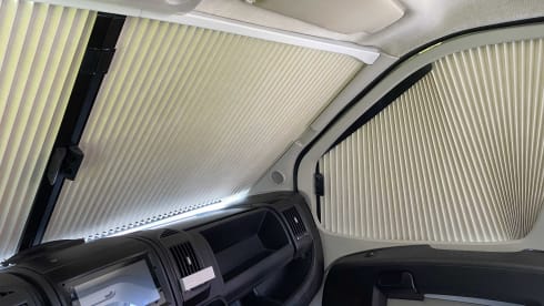 2-person Peugeot Boxer Bus Camper