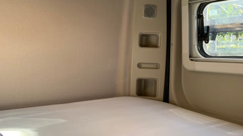 Comfortable Knaus Boxstar Street 600 (2+1 bed)