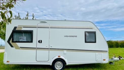 SMART VOYAGER – CARAVAN WEINSBERG CARAONE 450 FU