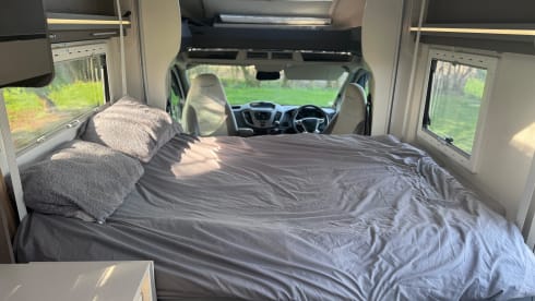 Polly – 4 Berth Chausson Camper