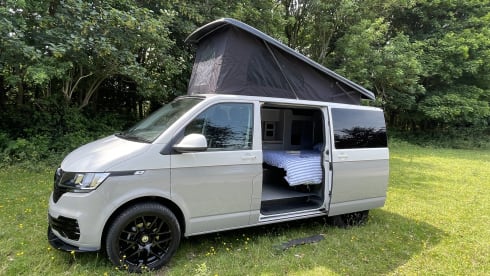 Florence – 2025 Converted 4 berth VW T6.1 (2023) **INSURANCE INCLUDED**