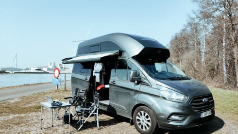 Campervan Westfalia Ford Nugget PLUS Automatic High Roof WITH WC