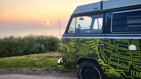 ELVIS  – Vintage Trip, westfalia combi