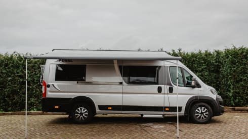 Roadcruiser – Luxury bus camper Pössl Roadcruiser (camper 20)