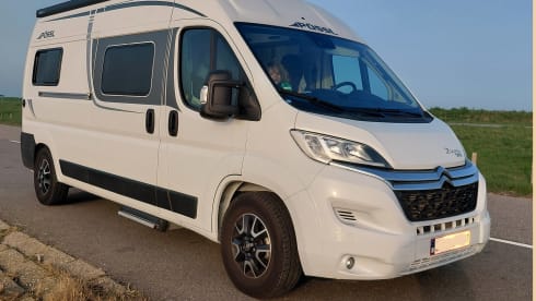 Pössl 2 WIN Plus camperbus uit 2025