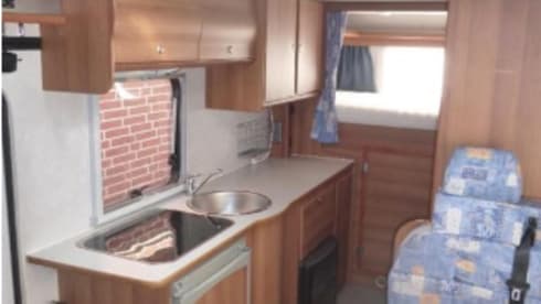 Skydive  – 6 person Ford Rimor motorhome