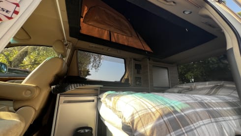 The Borderless Reiver – 3 (+ 1 small child) berth Toyota campervan from 2007