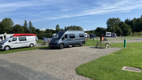 Ronnie – 3 berth Compass CV 40