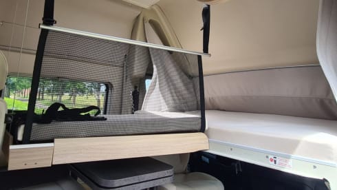 Knaus Boxstar – Beautiful 3/4 person bus camper
