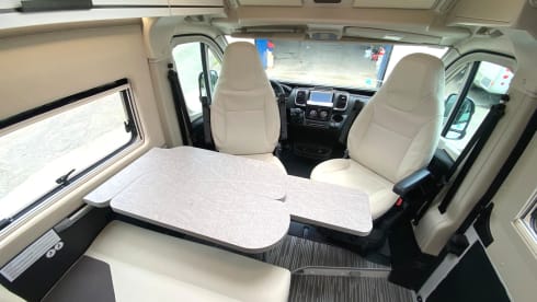 McLouis VAN Menfys 3 Prestige