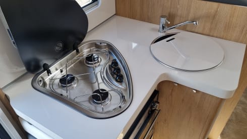 Efa – 6 berth Roller Team semi-integrated from 2024