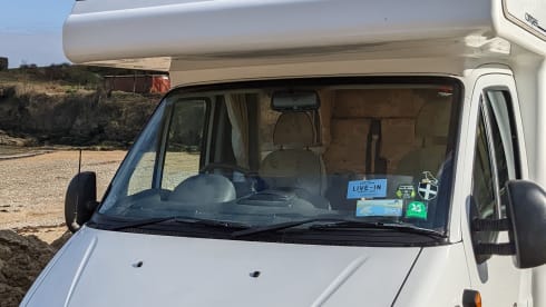 Kernow Explorer – Family motorhome for 4 in the heart of Cornwall