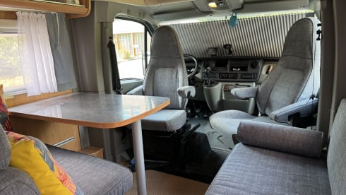 easy –  fantastic complete Bürstner semi-integrated.