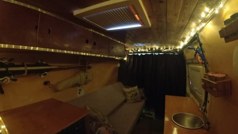 Converted bus - Renault Master 2010