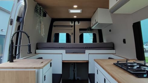 Unique, compact and modern bus camper (self-sufficient)