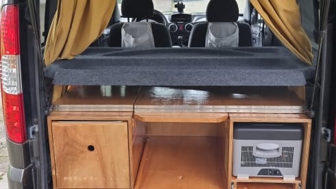 Fiat Doblo Malibu – Hobo/stealth/semi offgrid mini camper.