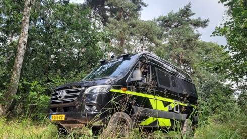 Bully – 2p Mercedes-Benz bus from 2023