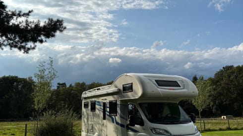 Ons huisje op wielen 🚐 – 5p Rimor alcove from 2018