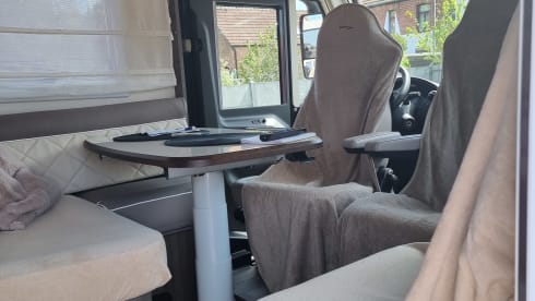 4p McLouis integrated uit 2023