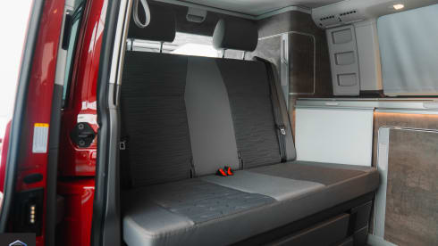 Weekender One – 4 berth Volkswagen campervan - AUTOMATIC