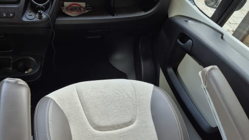 2p Knaus semi-integrated uit 2016