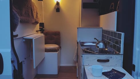 Off-grid 2-person campervan 