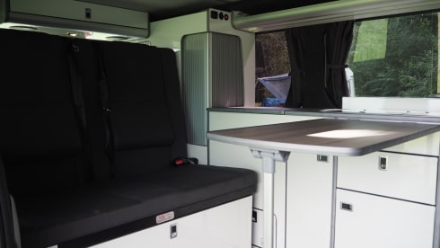 Stiki │ Luxury 2 person camper