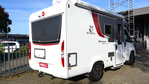 2p Bürstner semi-integrated